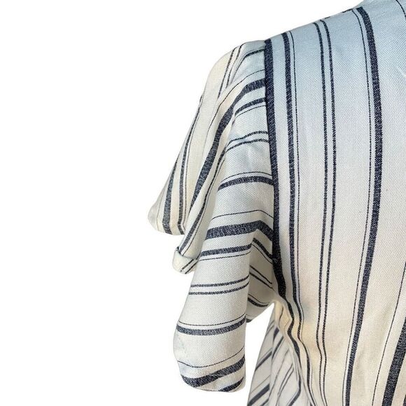 Sim and Sam NWT Tie Waist Flutter Sleeve Button Up, Large. Ivory, Navy coastal - Picture 6 of 16